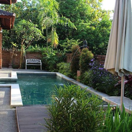 Villa Mayong Uluwatu Eksteriør bilde