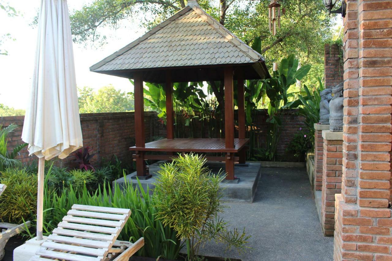 Villa Mayong Uluwatu Eksteriør bilde